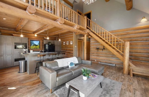 Placerville House | Mesa Vista: 3 bed/2bath Mountain Retreat