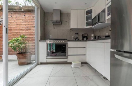 Altavista House | Mexican Family House