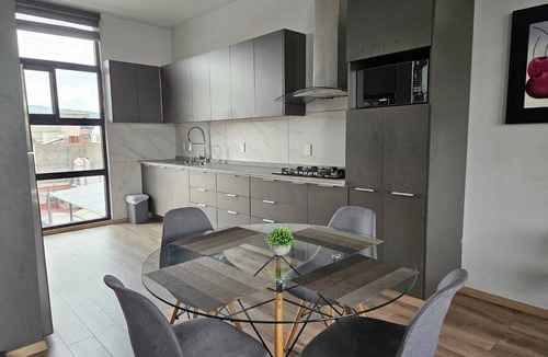 Zapopan Apartment | Mia La Perla Apartment, very close to La Perla District, Plaza del Sol, Expo GDL