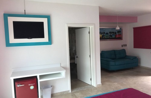 Las Jarretaderas Hotel | Miami Inn Hotel