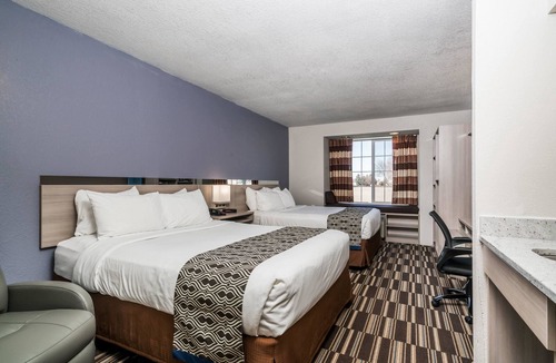 Rochester Hotel | Microtel Inn & Suites by Wyndham Rochester North Mayo Clinic
