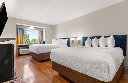 Salisbury Hotel | Microtel Inn & Suites by Wyndham Salisbury
