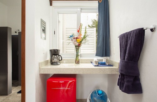 Colonia Centro Villa | Mini-Resort Luxury: Walk Everywhere, Coffee Bar, Ultra WiFi