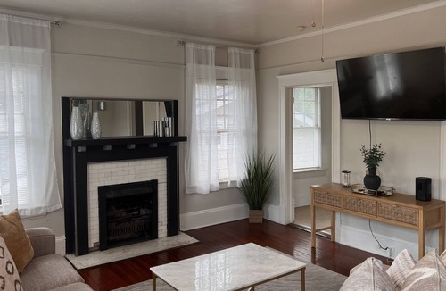 Riverside Apartment | Minutes to Everything! Charming Apartment In The Heart of Historic Riverside!!!