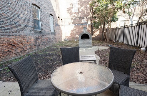 Historic Downtown Apartment | Modern 1-bedroom apartment in downtown Jersey City 1 block from Grove St. Path.