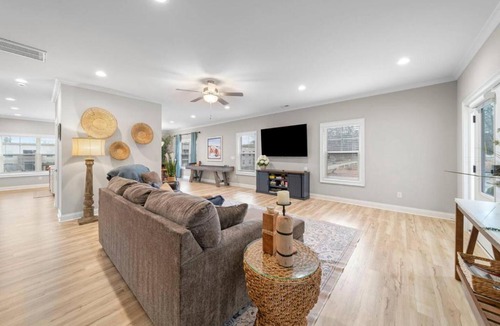 Waxhaw House | Modern 3BR Steps to Downtown Waxhaw