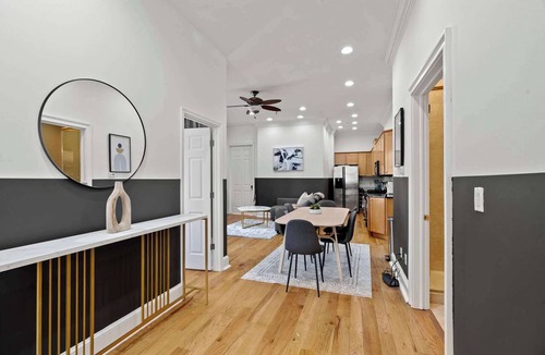 Old City Apartment | Modern 4BD Apt in the Heart of Old City