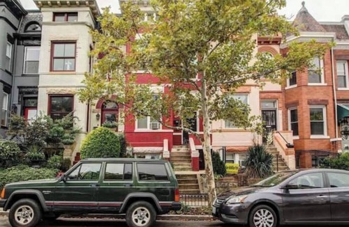 Bloomingdale House | Modern 9BR Home Spacious Stay Near the Metro