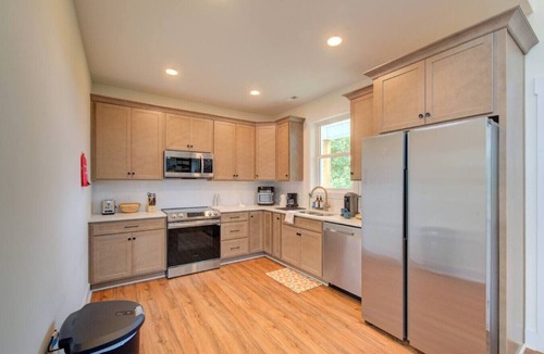 Spartanburg House | Modern Barn Loft Steps to Downtown + Backyard & BBQ