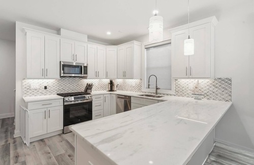Seaside Heights House | Modern Beachside Haven : New Home, Sleeps 10, 5 Bed, 4 Bath, Walkable Boardwalk
