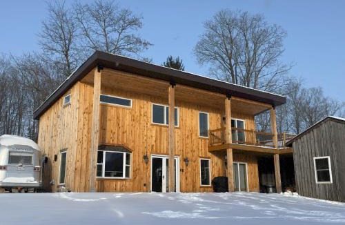 Alpine House | Modern Cabin near Watkins Glen