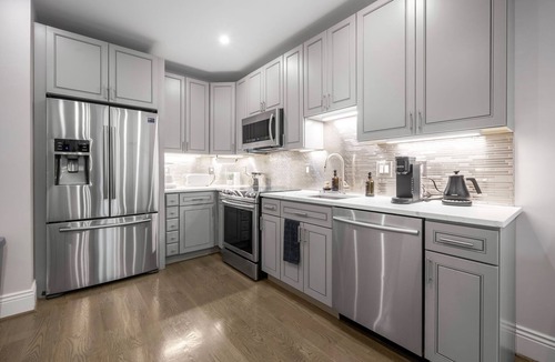 Hill East Condo | Modern Capitol Hill Stay-5 Min Walk to Metro & Eats