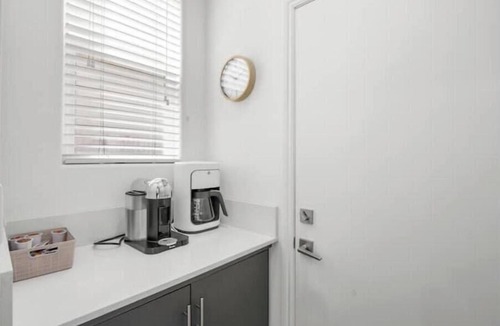 Clovis House | Modern Comfort: Clovis Corner Edition