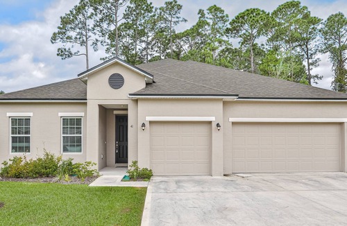 Indian Trails House | Modern home with central AC, WiFi, private washer/dryer, and screened porch