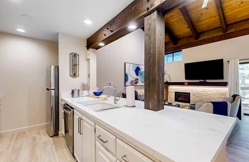 South Lake Tahoe Condo | Modern luxury awaits at this Lakeland Village condo with top-tier amenities