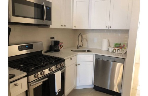 Ocean Hill Apartment | Modern Two-Bedroom Apt close to Manhattan Diva