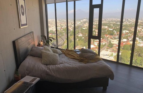 Puebla Apartment | Moderno con INCREIBLES vistas a los volcanes.