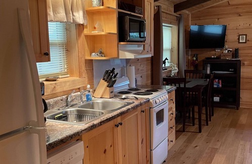 Tryon Cabin | Moore Road Cabin 3 Pet Friendly Horse Lovers Haven