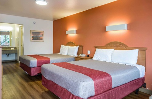Concord Hotel | Motel 6 Concord, CA