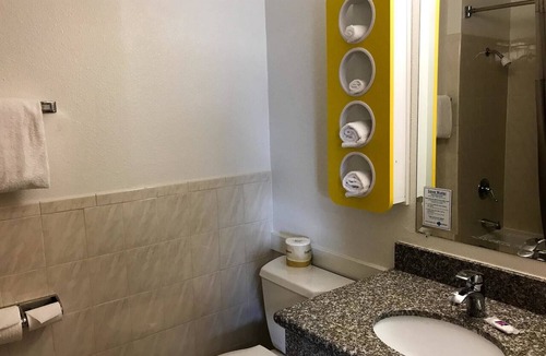 Concord Hotel | Motel 6 Concord, CA