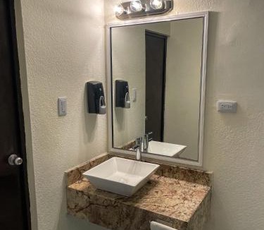 Santa Ana Hotel | Motel Apolo 69