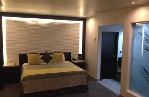 Calafia Hotel | Motel Marche