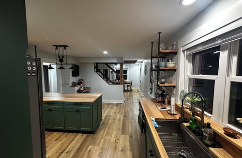 Blacksburg House | Mount Mission Getaway w/view of VT Campus