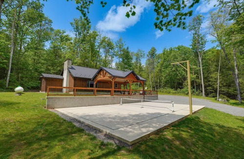 Allenwood Cabin | Mountainside Cabin | Pickleball Court, Pavilion + Fire Pit, Near ATV Trails