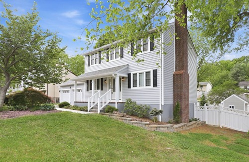 Fredericksburg House | Move-in ready! Mid-term stays only. Utilities included