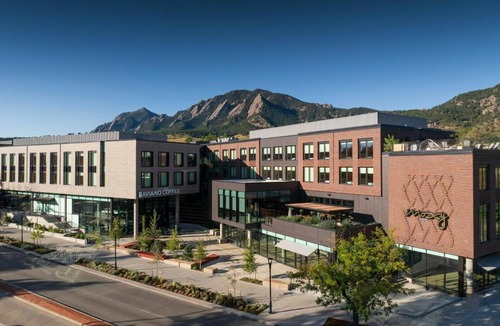 University Hill Hotel | Moxy Boulder University