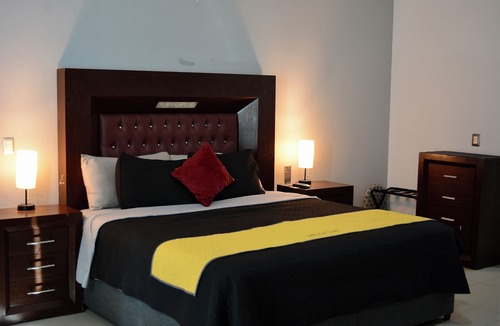 Tepatitlan de Morelos Apartment | SUITE WITH CITY VIEW