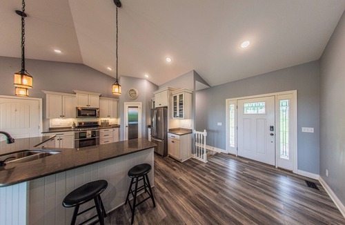 Almo House | New! Blue Oasis- Lakefront Getaway only 20 minutes from Murray State University.
