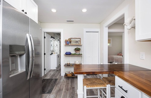 Fort White House | New Cottage within minutes from our Famous Springs!