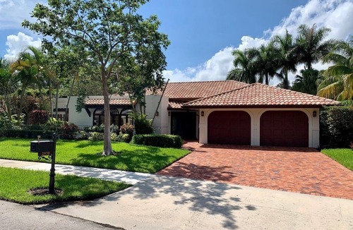 Boca Raton House | New Listing! Upscale pool home, close to everything, charming neighborhood!