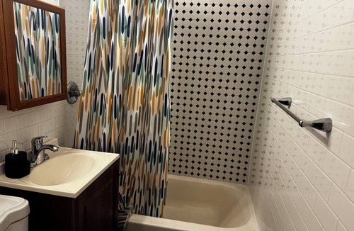 East Flatbush House | *NEW Stunning Spacious Home in Brooklyn!* 2 floors