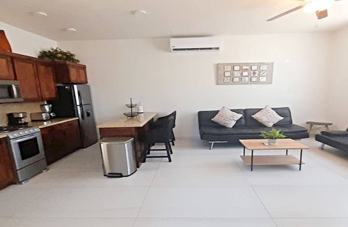 Oriente Condo | New Town Condo Casamar 3 near the beach