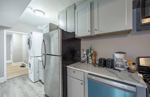 Anacostia Apartment | NEW Updated 2BR Apartment in DC