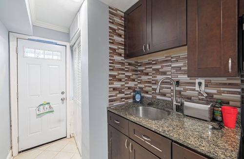 Anacostia Apartment | NICE Apartment Easy Parking 3-Beds