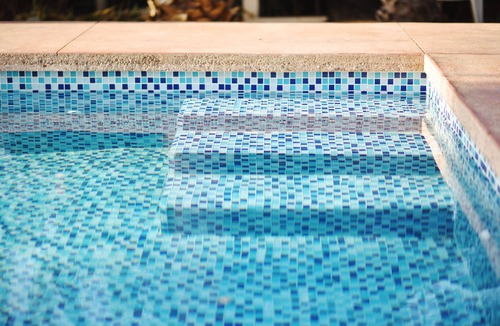 El Pescadero Apartment | Nice studio in San Pedrito Area with swimming pool and parking on the property.