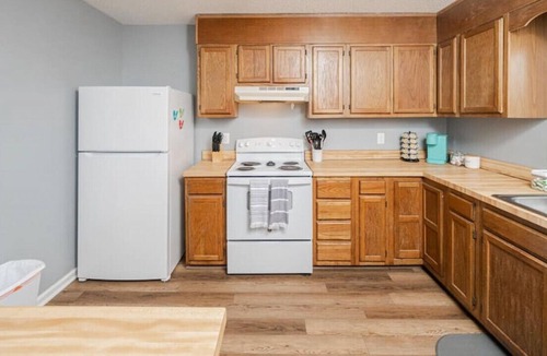 Northeast Raleigh House | North Raleigh 3 bedroom home, pet friendly