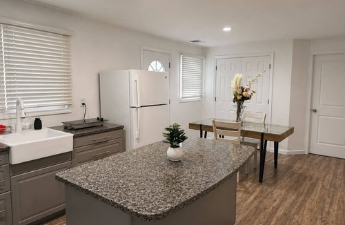 North Brunswick House | North Brunswick 2BR | Easy Access to NYC & Rutgers