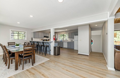 Truckee House | Northstar Caddyshack Location, Hot Tub, Shuffleboard, Arcades, Golf + NPOA Pass (Pool/Sauna/Gym)