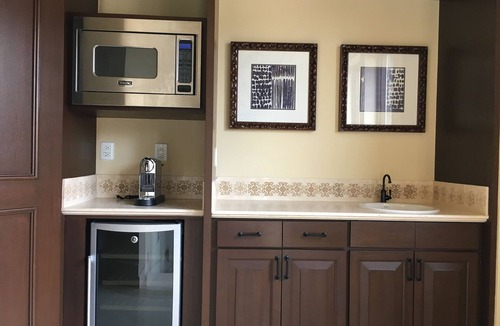 Paraiso Escondido House | NOVAISPANIA VICEROY RESIDENCE 4-BEDROOM BEACH HOUSE, SLEEP 12 & GRAND POOL