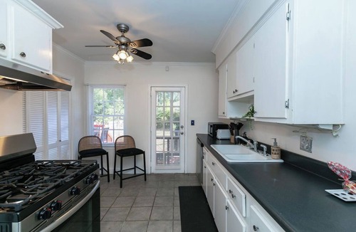 Oakhurst House | Oakhurst Oasis