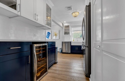 Sea Bright House | OCEAN FRONT BEACH HOUSE 4 bedroom, 3 Bath