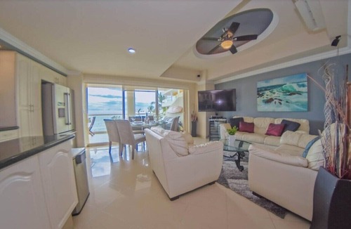 Nuevo Vallarta Apartment | Ocean Front Nuevo 3 Bed!Pool! Sleeps 6! Vela Vista