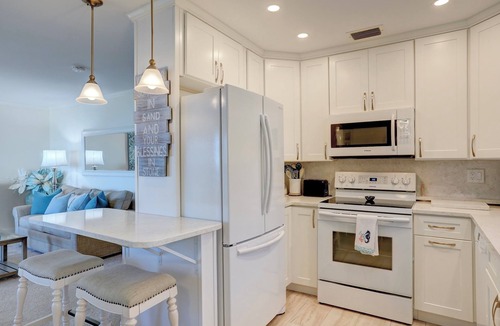 Indian River Shores Condo | Ocean Front 2-bedroom beautiful beach condo in Indian River Shores