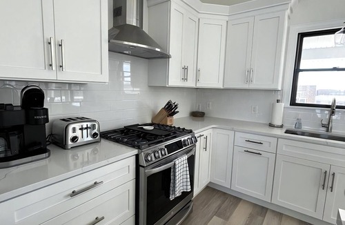 North Beach Haven Condo | OCEAN SIDE SPRAY BEACH 5 BEDROOM TOWNHOME! WITH A POOL!