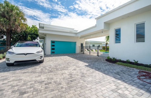 Indialantic House | Oceanfront Villa in the Space Coast