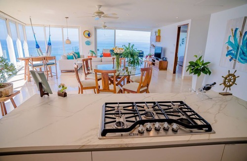 Amapas Condo | Oceanview Luxury Condo at Indah with Rooftop Infinity Pool & Private Restaurant